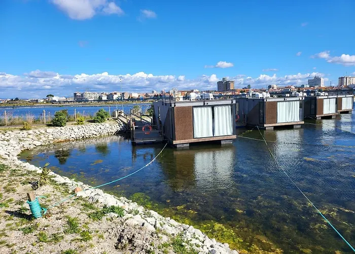 Hotel com piscina: Barcos Casa Aveiro